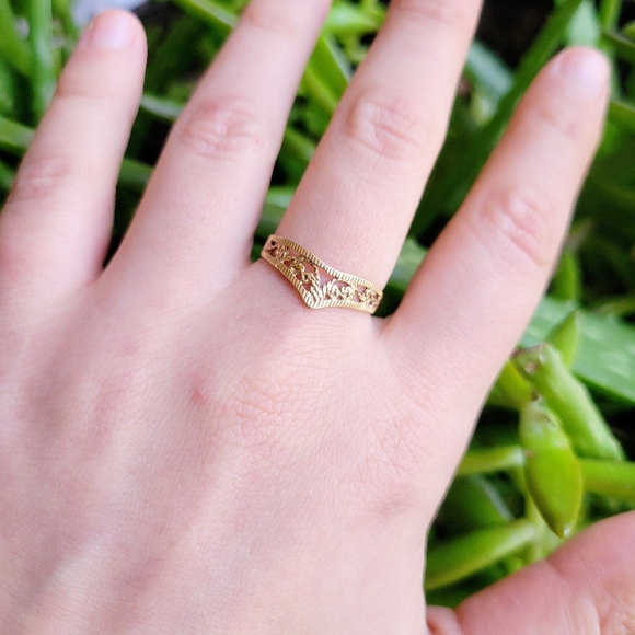 Vintage Solid 9ct Gold 1989 Birmingham Floral Arrow Ring, size 7.75 - Picture 12 of 15